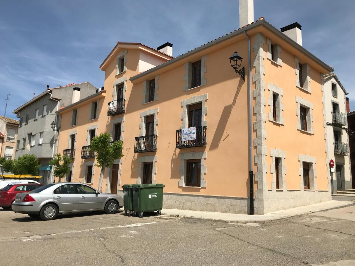 Apartamentos Turisticos Escorraladas Baltanás Eksteriør bilde